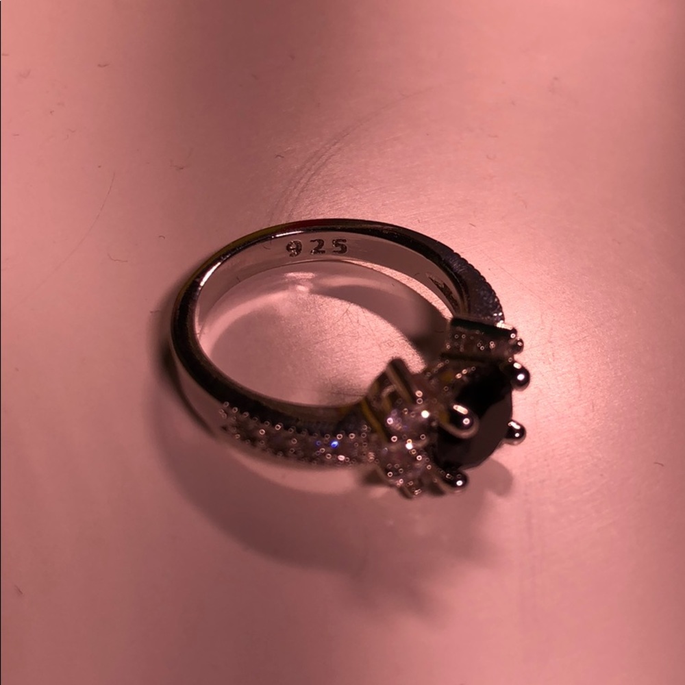 Sterling silver black sapphire ring - Picture 5 of 5